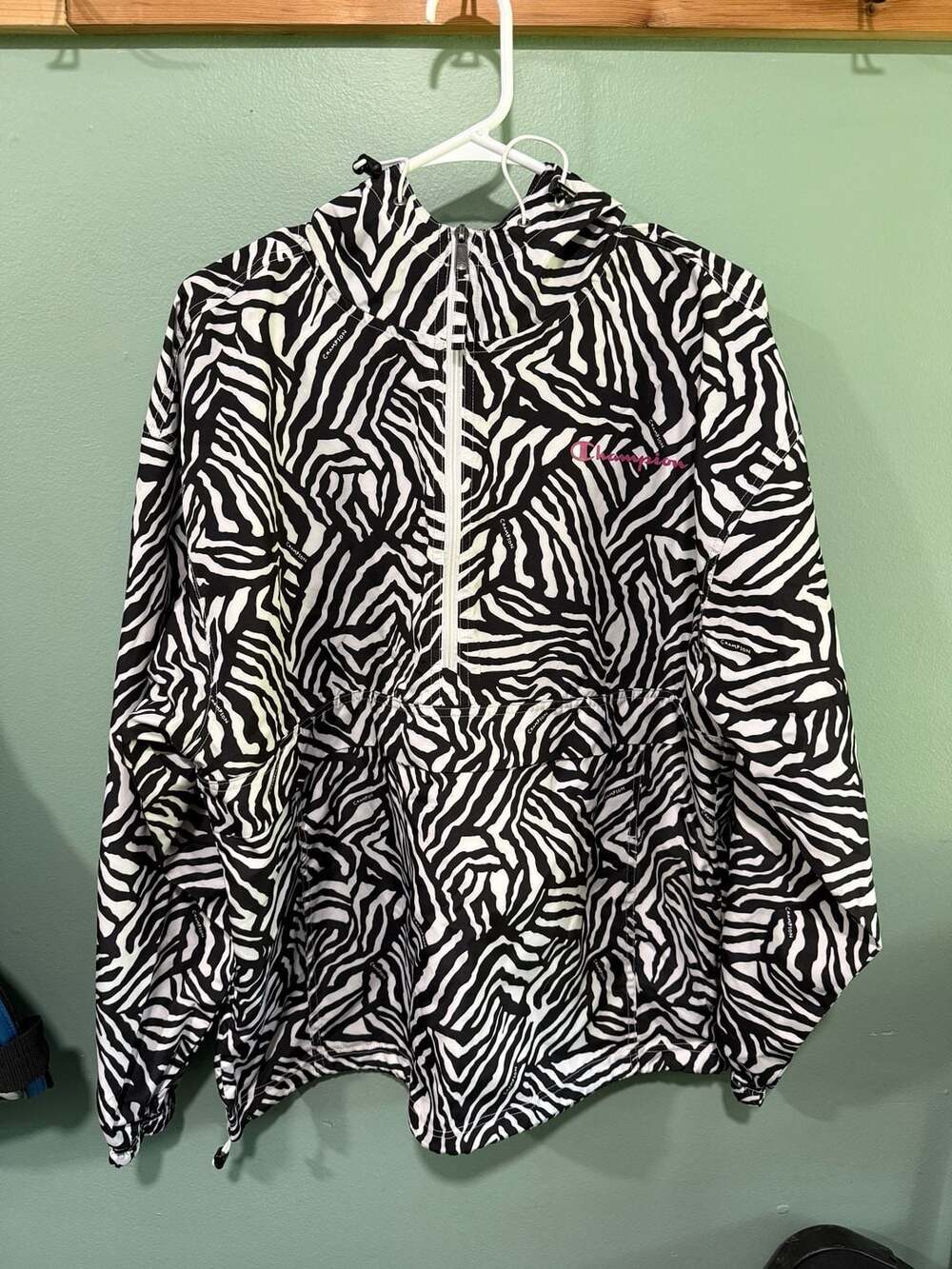 Champion Anorak Windbreaker Jacket Size L Black White Zebra Print